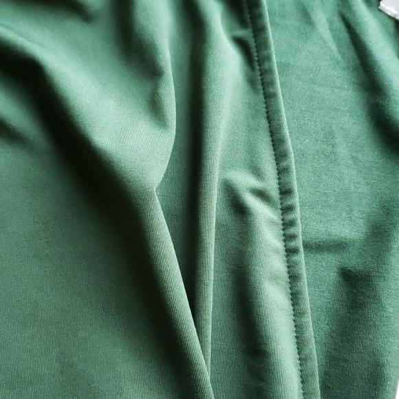 Green dress - Picture 5 of 6